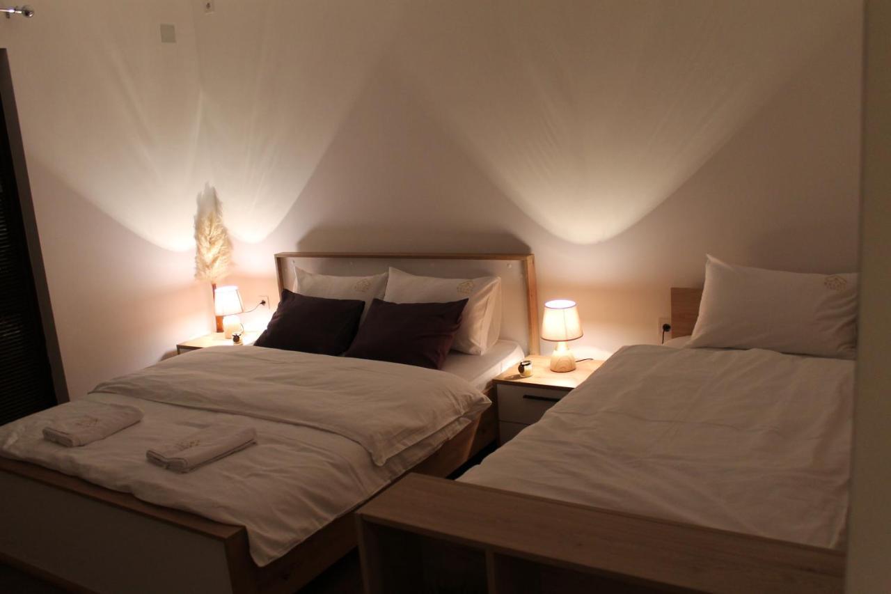 Belov Rooms And Apartments Demir Kapı Dış mekan fotoğraf
