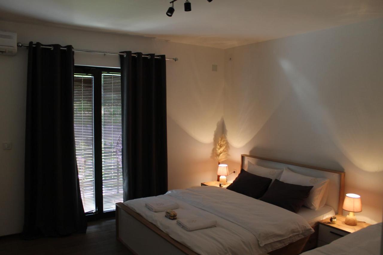 Belov Rooms And Apartments Demir Kapı Dış mekan fotoğraf