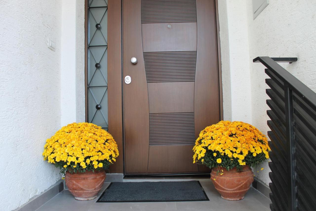 Belov Rooms And Apartments Demir Kapı Dış mekan fotoğraf