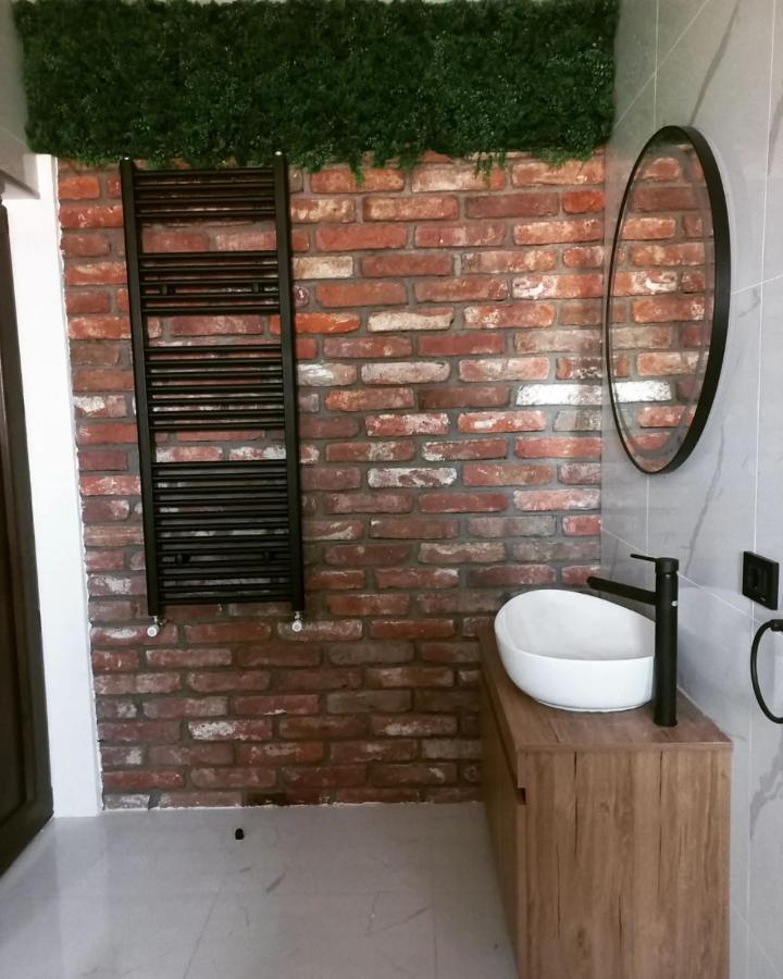 Belov Rooms And Apartments Demir Kapı Dış mekan fotoğraf
