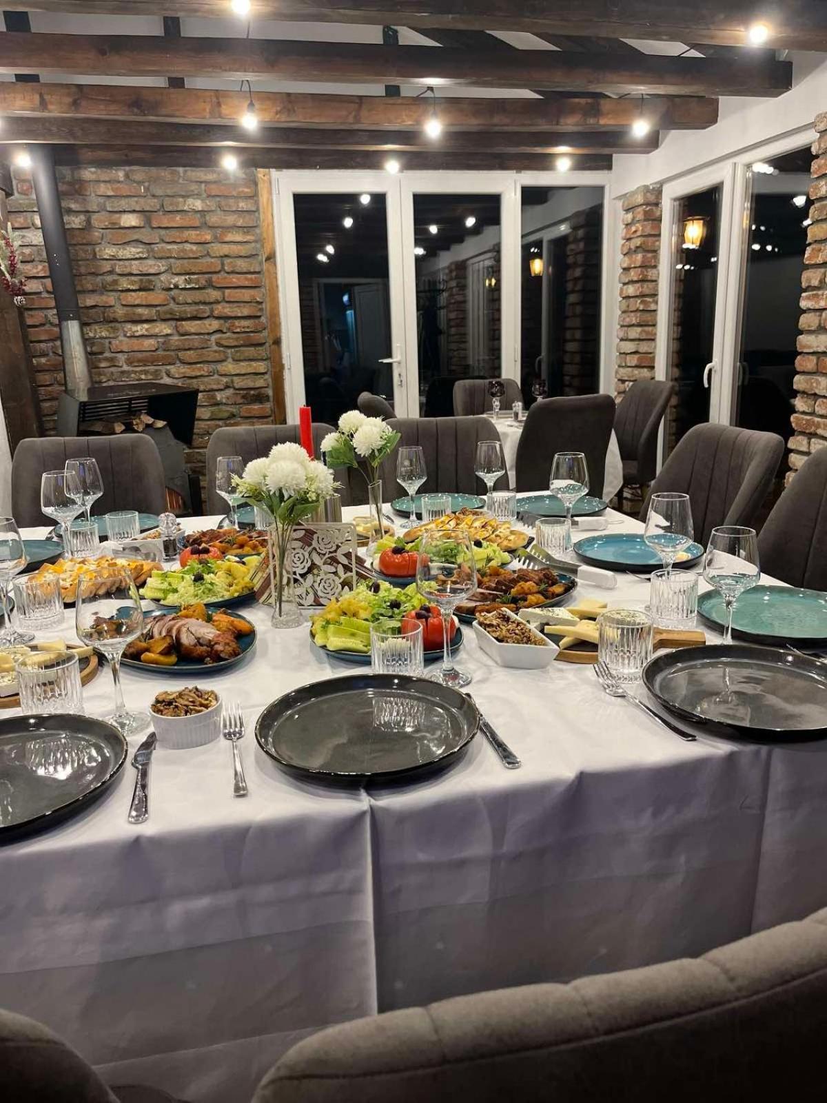 Belov Rooms And Apartments Demir Kapı Dış mekan fotoğraf